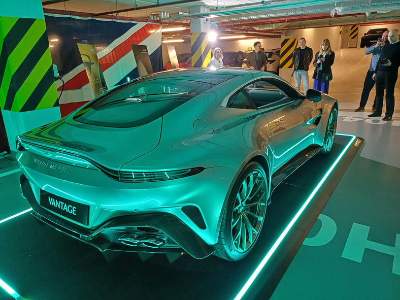 Aston Martin Vantage 2024
