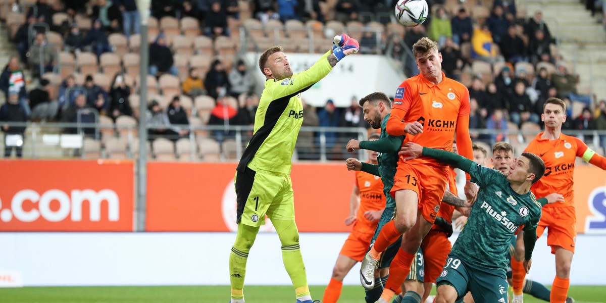 Artur Boruc jest pomijany przez trenerów Legii Warszawa.