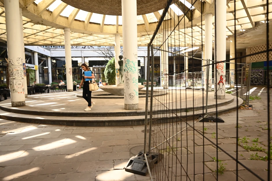 U samom srcu Beograda, između Terazija i Trga Nikole Pašića, nalazi se Bezistan.