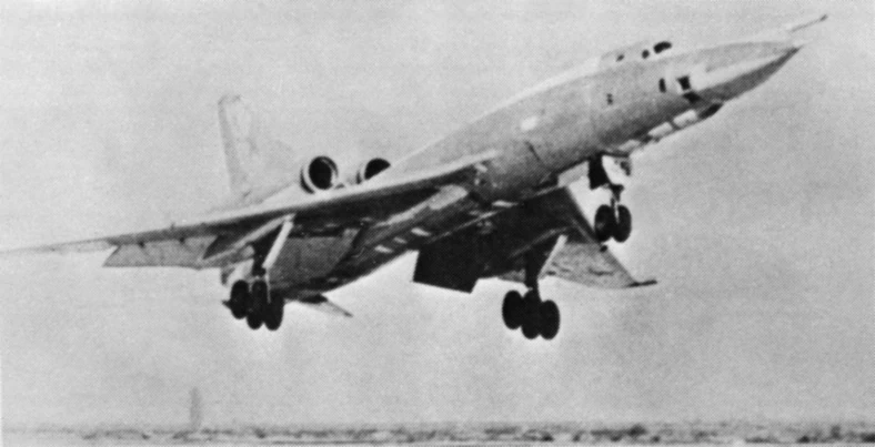 Bombowiec Tu-22