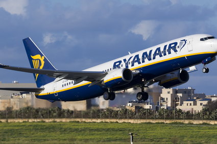 Ryanair chce udostępnić umowę z lotniskiem w Modlinie, ale tylko "wielkiej czwórce"