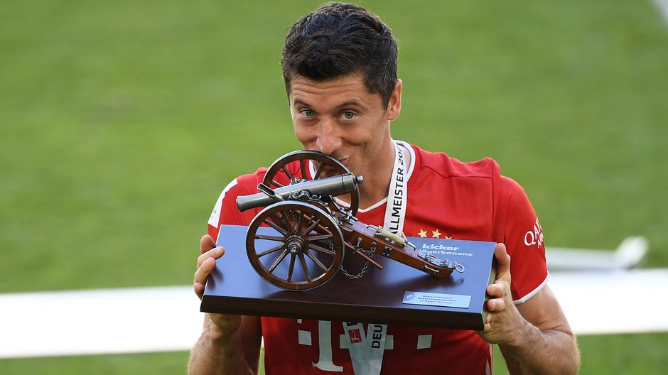 Ilośc indywidualnych trofeów Lewandowskiego jest niewyobrażalna!