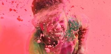 Dzieci uczestniczące w Święcie Holi