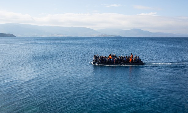 Porozumieniu UE z Turcją podpisane, a napływ migrantów trwa nadal