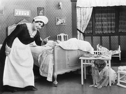 Niania to dziś za mało. Kto żyw, zatrudnia guwernantkę!