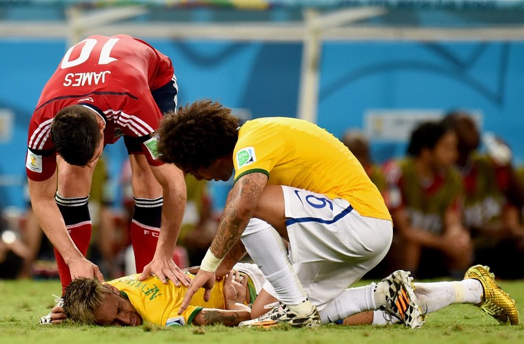 Neymar nie zagra już na mundialu. Poważna kontuzja po brutalnym faulu