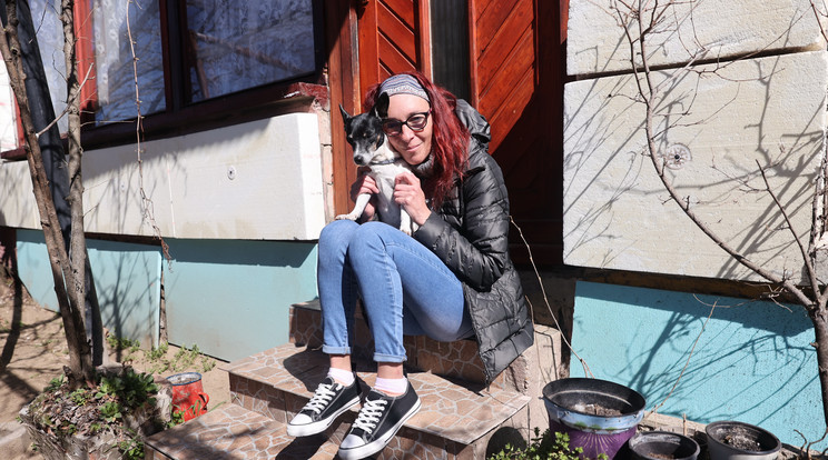 Mariann életét kutyája, a kis Zora mentette meg /Fotó: Zsolnai Péter