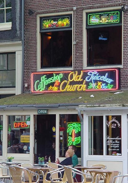 Coffee shop w Amsterdamie