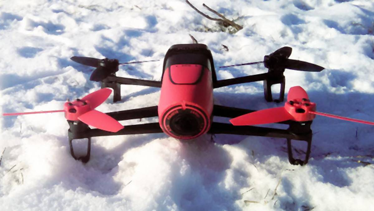 Test drona Parrot Bebop Drone