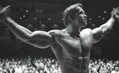 'Arnold'. Od zera do Schwarzeneggera [#DobryCynk]