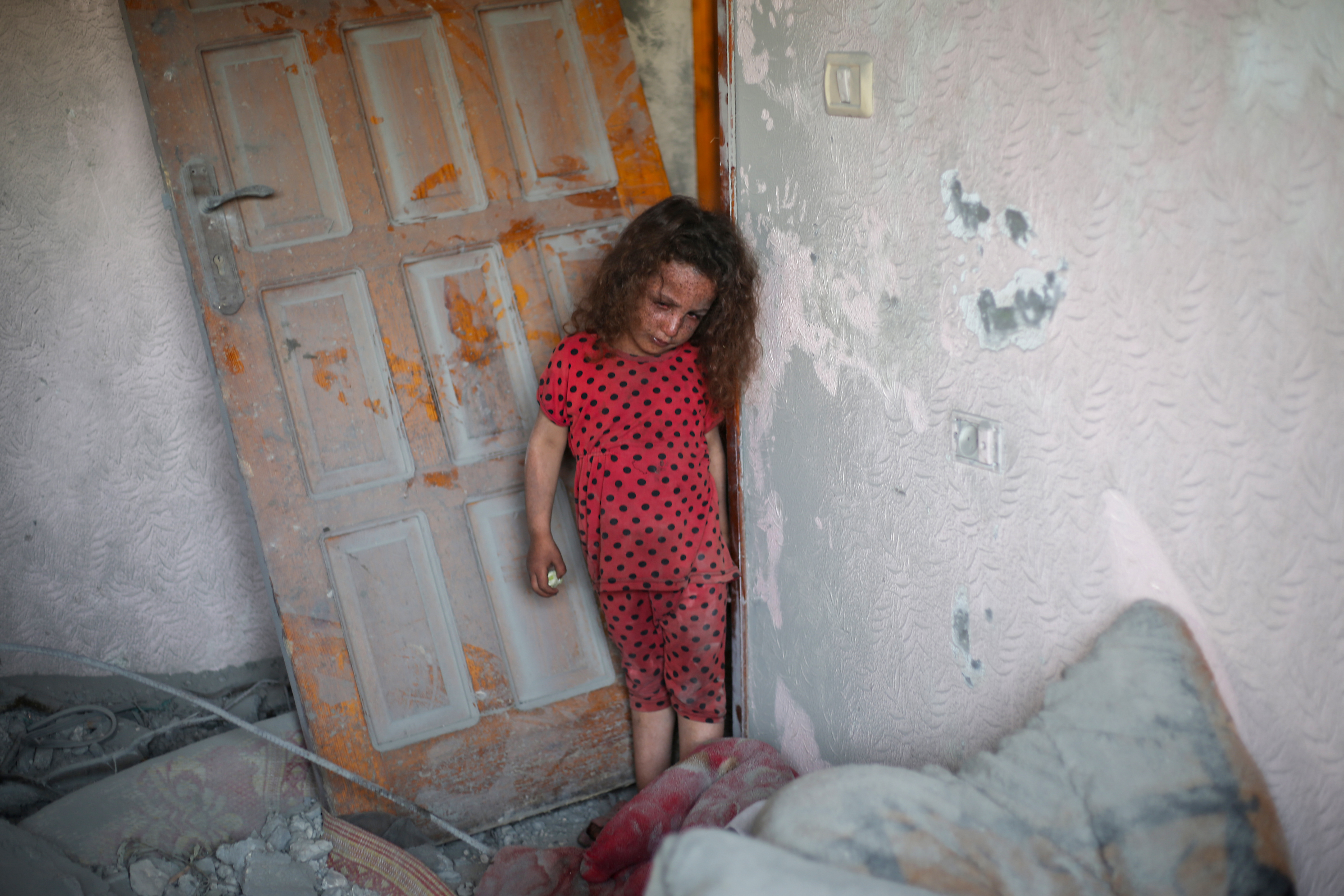 Gaza: 1000 famiglie fuggono da Deir al-Balah per offensiva