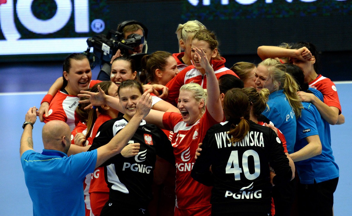 MŚ w piłce ręcznej kobiet: Brawo dziewczyny! Polki pokonały Węgierki i są w ćwierćfinale!
