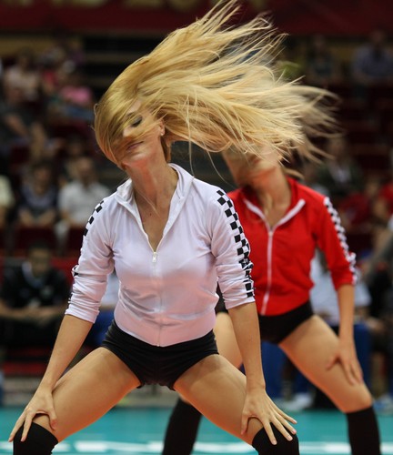 Polskie cheerleaderki robią furorę na mistrzostwach świata siatkarzy