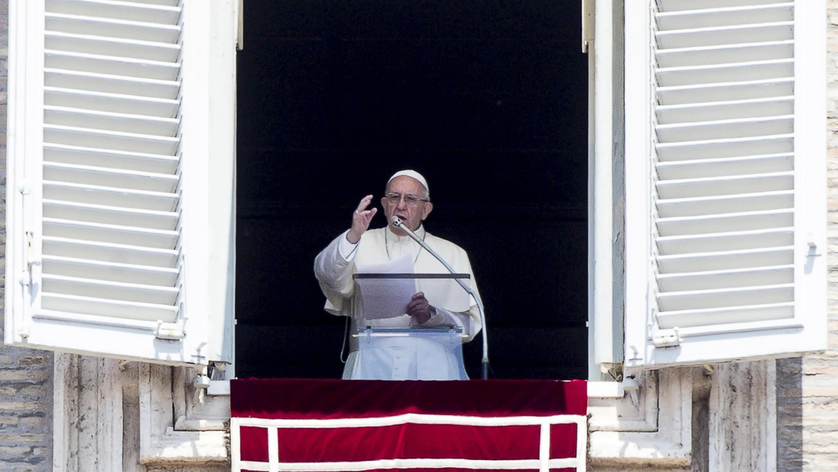 Papież Franciszek spotka się na początku czerwca z kolejnymi ofiarami wykorzystywania ze strony księdza Fernando Karadimy oraz jego otoczenia z parafii w Chile - ogłosił Watykan. Wyjaśniono, że tym razem papież zaprosił pięciu księży.