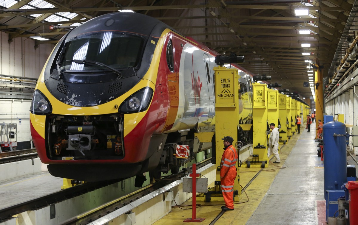 Bez przebudowy sieci energetycznej pendolino nie rozpędzi się na CMK do 200 km/godz.