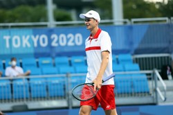 Tokio 2020. Kompromitacja Hurkacza. Przegrał z tenisistą z drugiej setki rankingu ATP