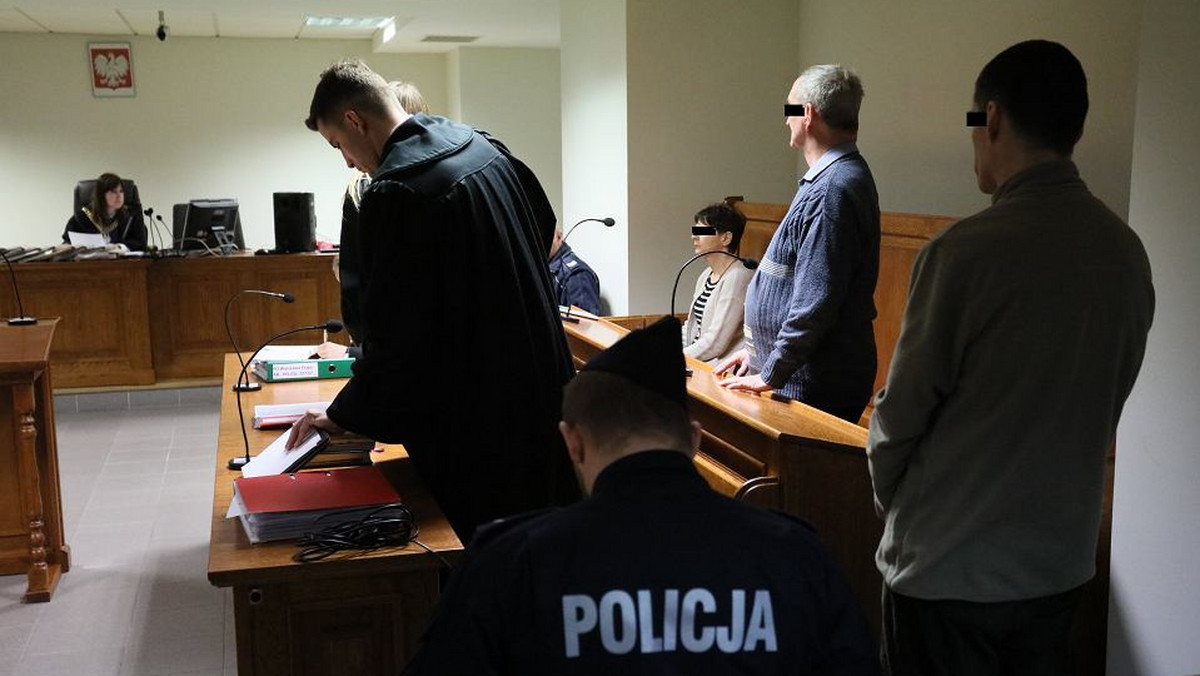 Warszawa: Były policjant skazany na 12 lat więzienia. Maltretował dzieci