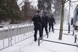 Sprzed Sejmu zniknęły barierki. Szymon Hołownia: Myśmy ich nie chcieli