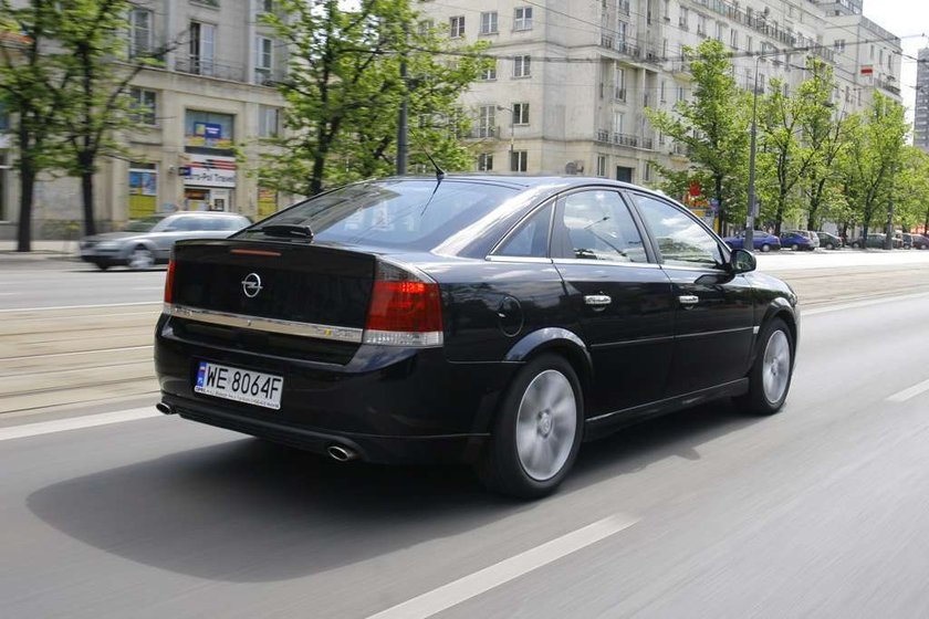 Opel Vectra GTS 2.8 V6 Turbo kontra Ford Focus ST: druga strona mocy 