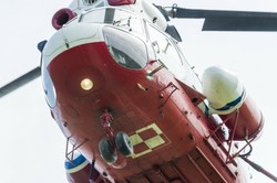 Wojskowy śmigłowiec lądował awaryjnie. Dwie osoby na pokładzie