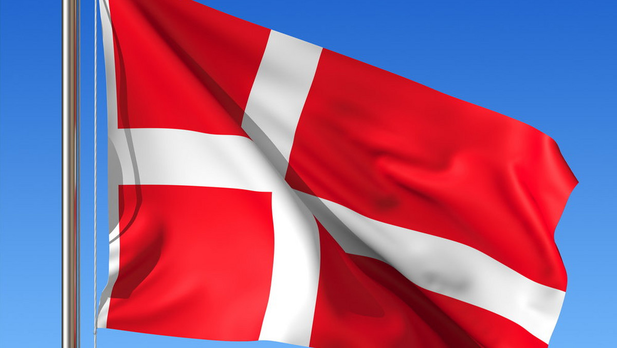 Duński rząd przyjął dzisiaj ustawę umożliwiającą samodzielne ustalenie liczby uchodźców, którzy będą mogli osiedlić się w kraju każdego roku. Oznacza to, że Dania nie będzie już automatycznie akceptowała kwot relokacyjnych w ramach programu ONZ.