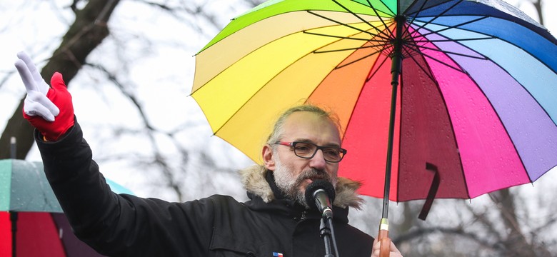 Kijowski na marszu KOD w obronie sądów: Po kawałku odbierają nam Polskę