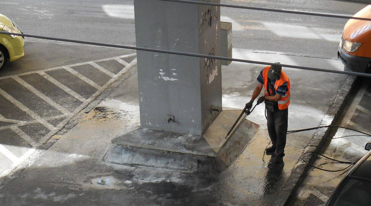 Áldatlan állapotok a Keleti páyaudvar közelében