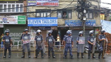 Nepal: dziewięciu zabitych podczas protestu przeciwko konstytucji