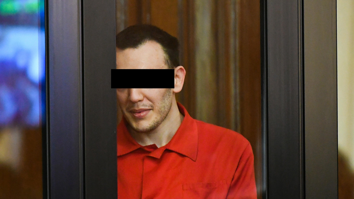 Zabójca Adamowicza zaatakował policjanta na rozprawie. Świadek mówi o powodach