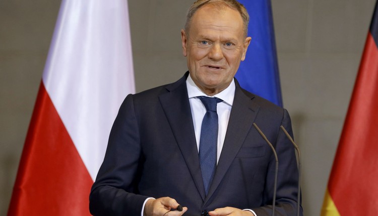 Zastopować politycznych szaleńców". Ostry wpis Donalda Tuska