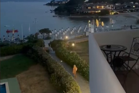 (VIDEO) Tigar krišom snimao Jovanu Jeremić usred noći i OSTAO U ŠOKU ZBOG ONOG ŠTO RADI NA PLAŽI: "Ovo je žena monstrum, čudo"
