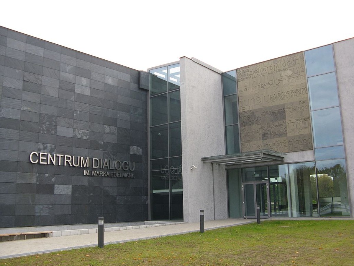 Centrum Dialogu im. Marka Edelmana, Fot. Zorro2212 [CC BY-SA 3.0 (https://creativecommons.org/licenses/by-sa/3.0)], from Wikimedia Commons