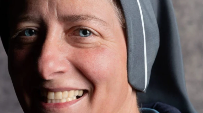 Časna sestra Ana Doneli