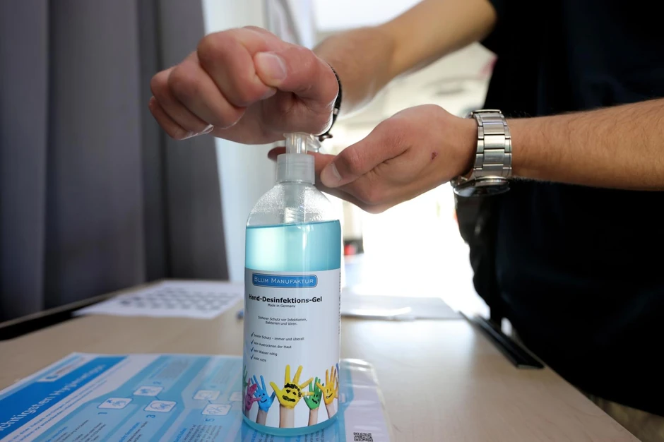 Dezinfekcija ruku je neophodna