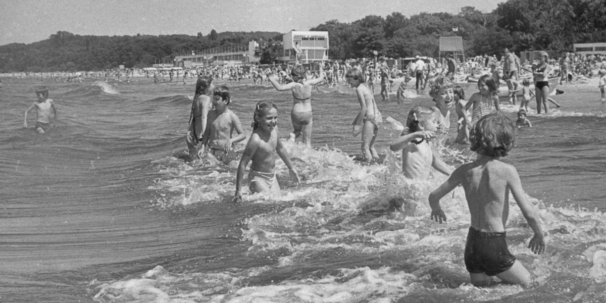 Szli na plażę, wracali z zarazkami. Tak wyglądały wczasy w PRL 