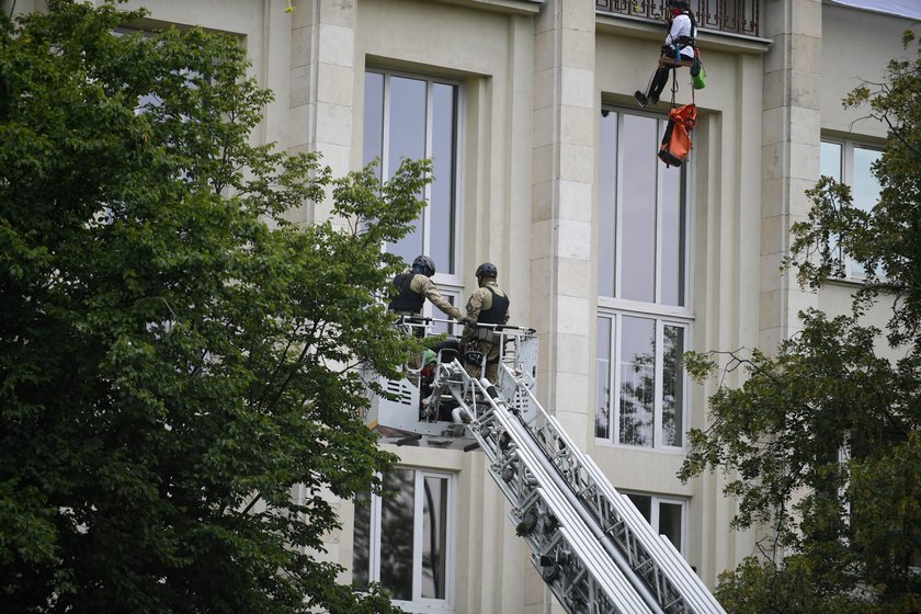 Warszawa: protest Greenpeace na gmachu MŚ ws. ochrony lasów