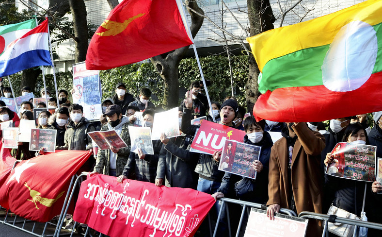 Protestujący w Mjanmie przeciwko rządowi wojskowemu, Tokio, 1 lutego 2023 r.