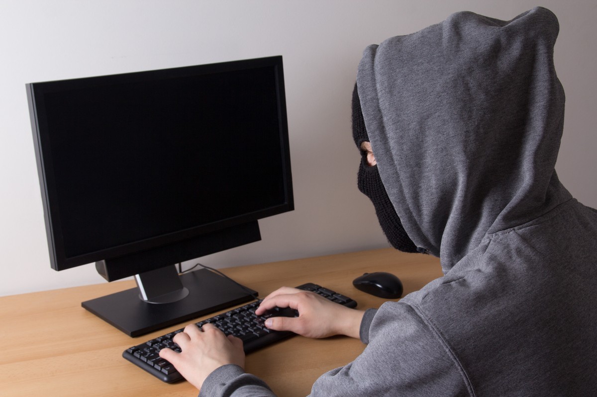 Nie było ataku hakerów z Anonymousa na Facebooku