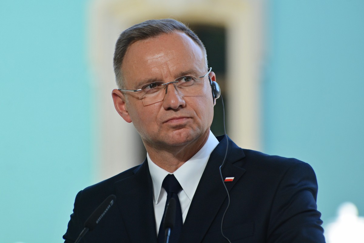 Nie tylko Robert Bąkiewicz. Ułaskawienia Andrzeja Dudy wzbudzają kontrowersje do samego końca