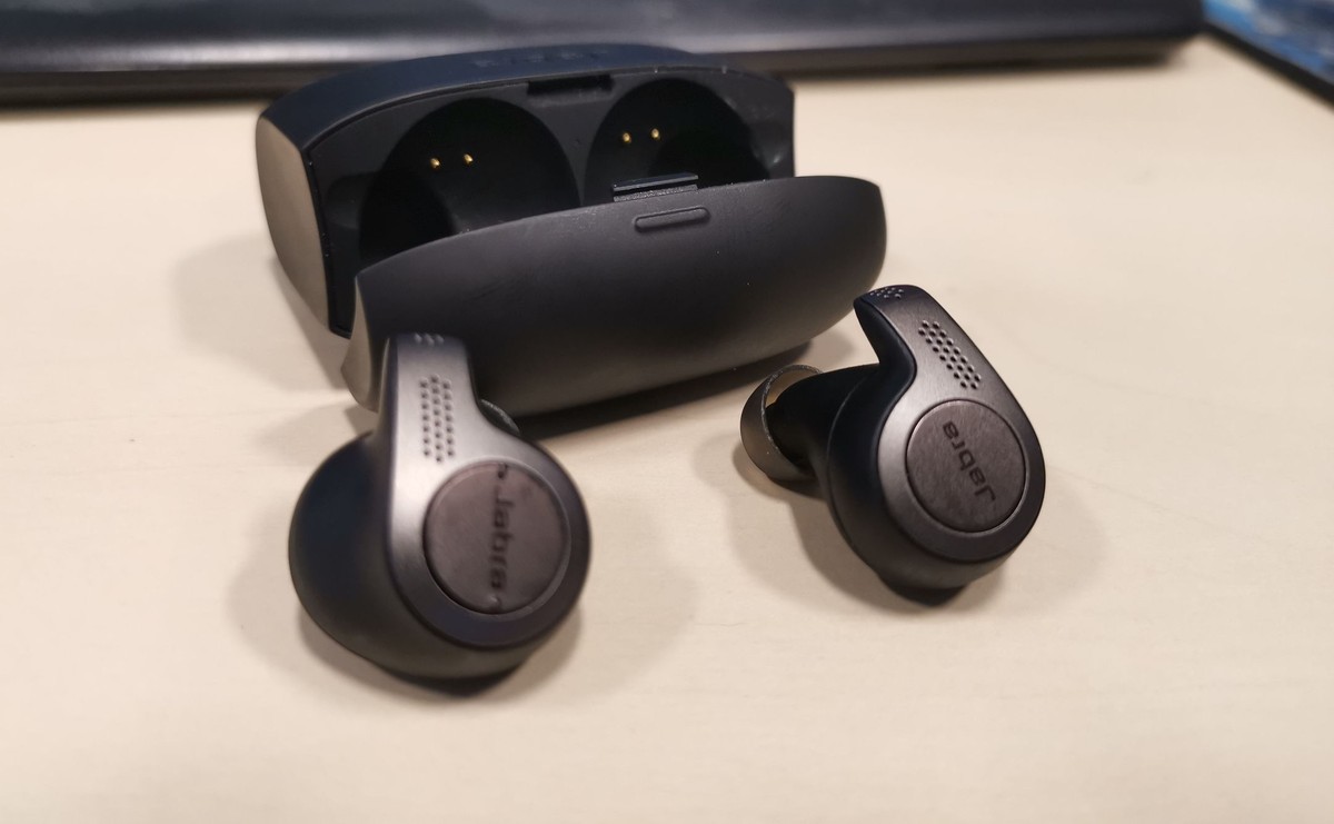 Jabra Evolve 65t. Całkowicie bezprzewodowe słuchawki dla biznesmenów (i nie tylko)