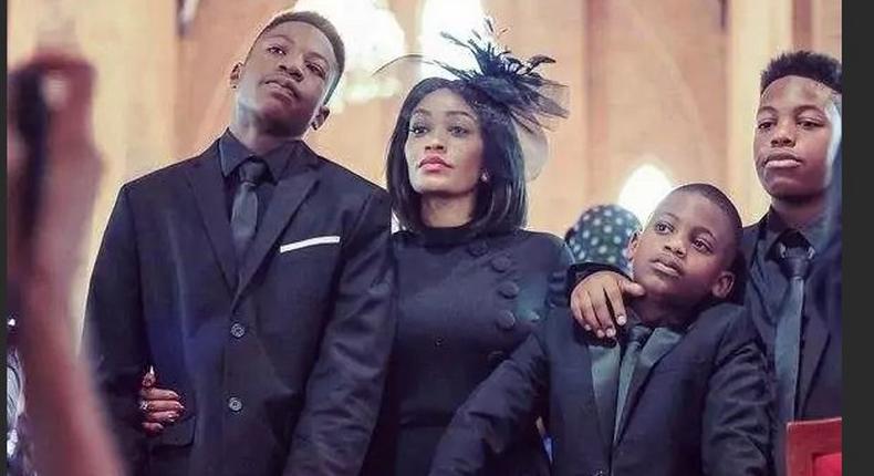 Zari and her kids at the funeral of Ivan Don