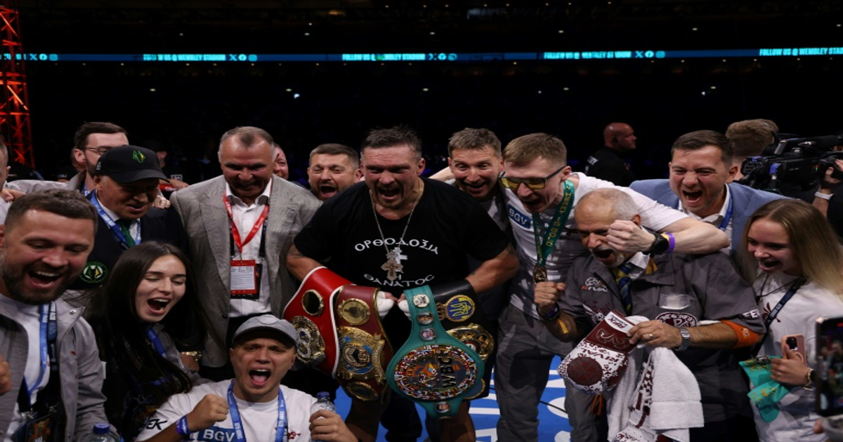 Usyk redevient champion du monde réunifié des poids lourds