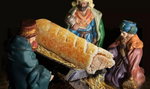 Szokująca reklama. Kalendarz adwentowy z... hot-dogiem zamiast Jezuska!