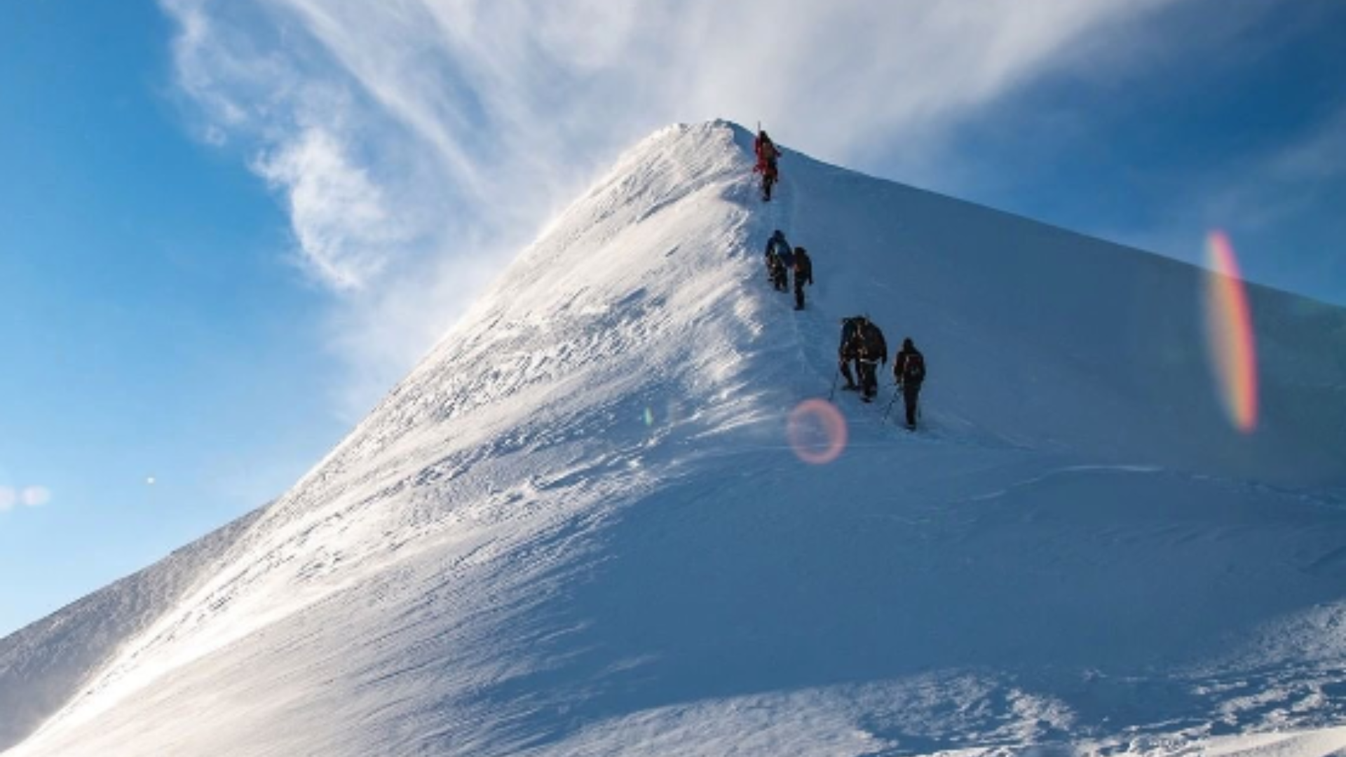 Des abonnements funéraires pour les grimpeurs ?  Les touristes du Mont Blanc doivent payer une caution élevée