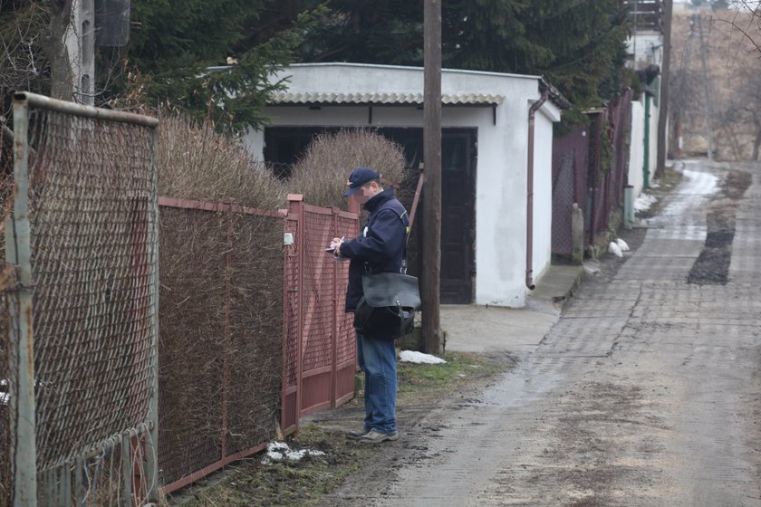 Swojego listonosza najczęściej znamy, ale pod kontrolera podszyć się może każdy