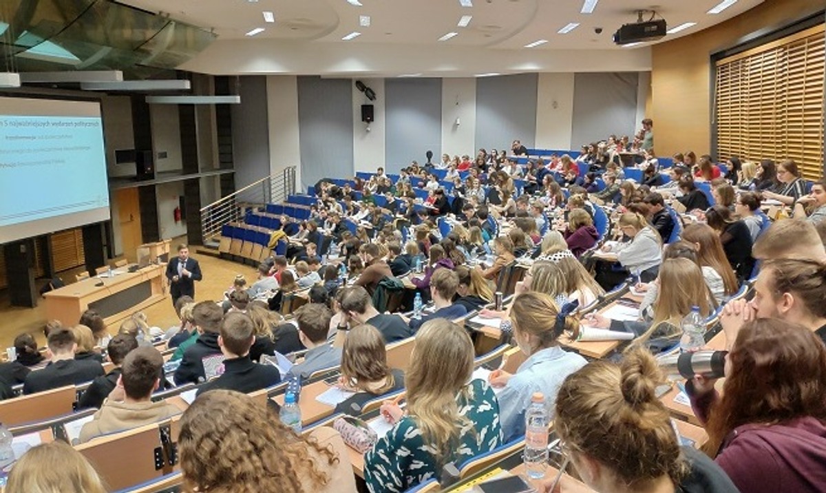 Dlaczego prawo na Uniwersytecie Warszawskim