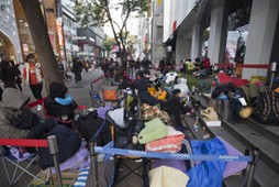 Shoppers tent overnight for first chance at new H&M collection