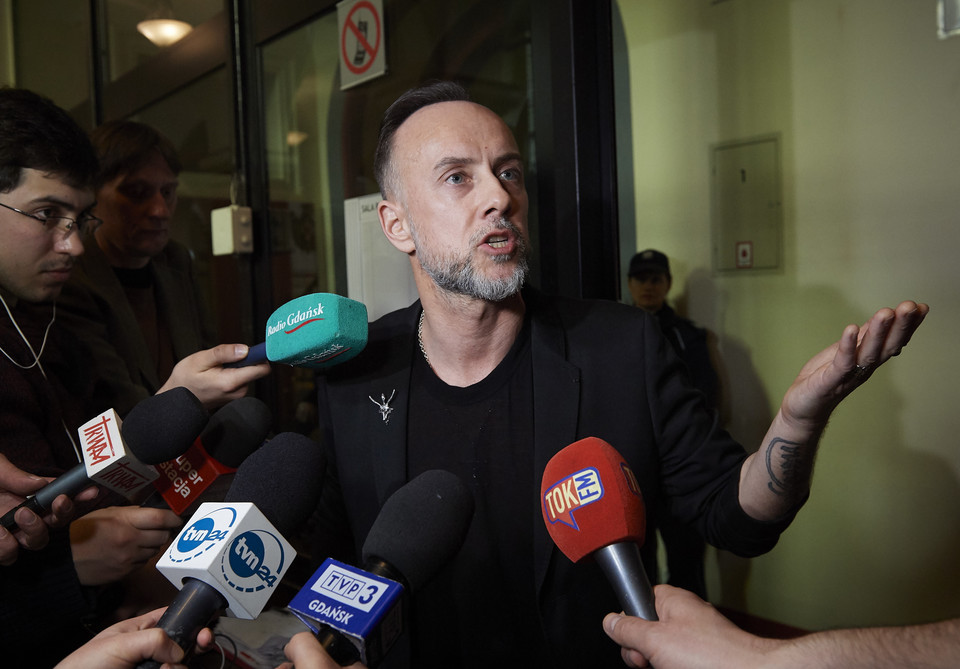 Nergal w sądzie za znieważenie polskiego godła