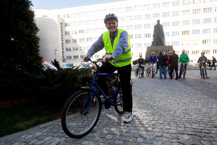 Urzędnicy przyjechaki do pracy na rowerach