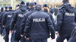czarna seria w polskiej policji. śmierć czterech mężczyzn i sprawa z b